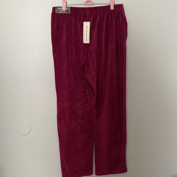 Alfred Dunner Velour Berry Straight Leg Pant Size Medium NWT - Picture 5 of 5
